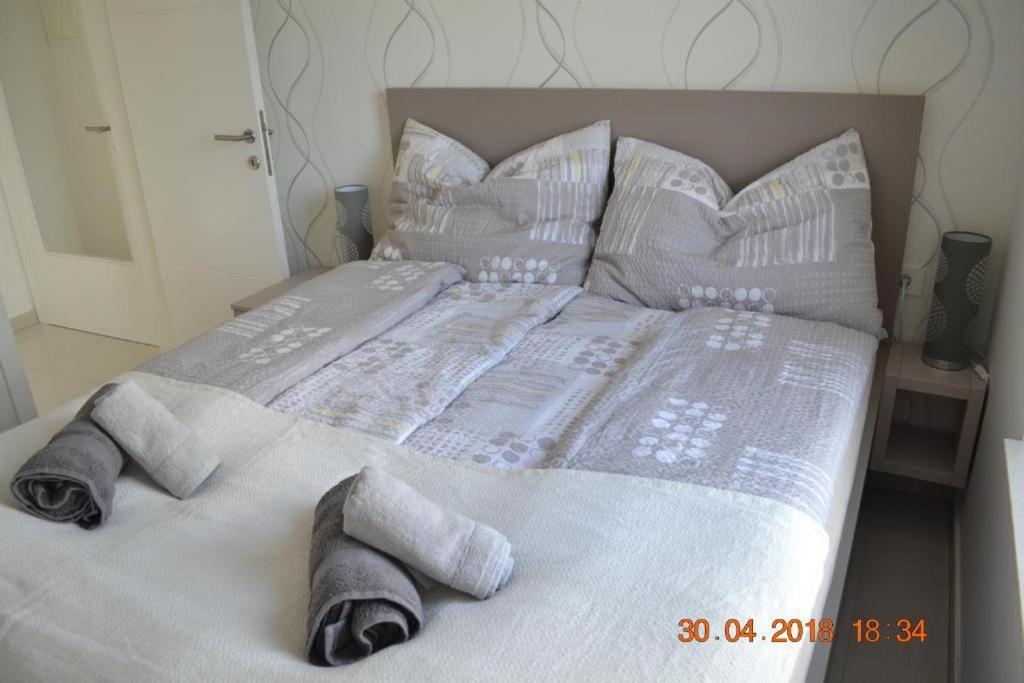 My Paradies - Njivice Penthouse*** Esterno foto