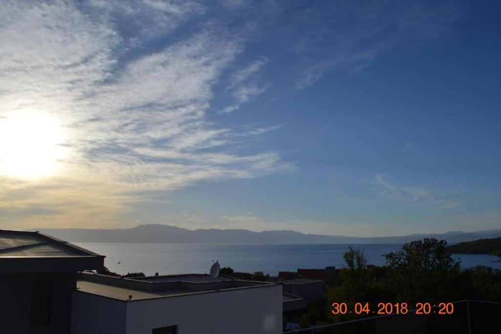 My Paradies - Njivice Penthouse*** Esterno foto
