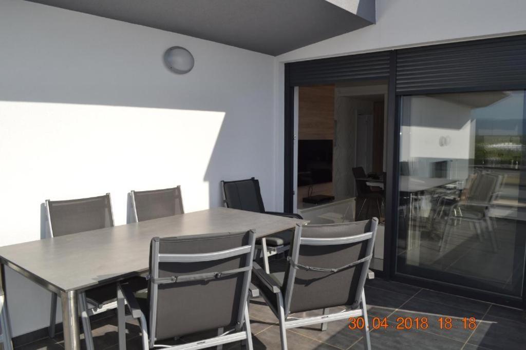 My Paradies - Njivice Penthouse*** Esterno foto